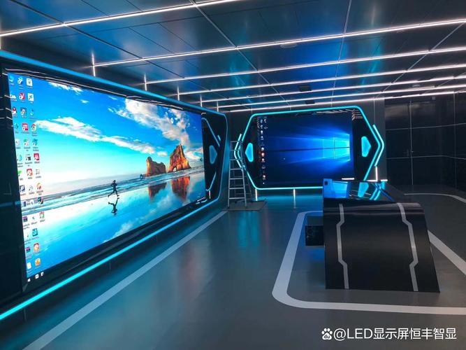 這種兼具裝飾性與功能性的創新產品,正在改變我們對傳統鏡子和顯示